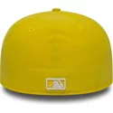 new-era-flat-brim-dark-yellow-9fifty-essential-new-york-yankees-mlb-yellow-fitted-cap