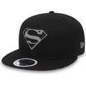 new-era-flat-brim-youth-9fifty-reflect-superman-warner-bros-black-snapback-cap