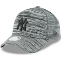 new-era-curved-brim-black-logo-9forty-engineered-fit-new-york-yankees-mlb-grey-adjustable-cap
