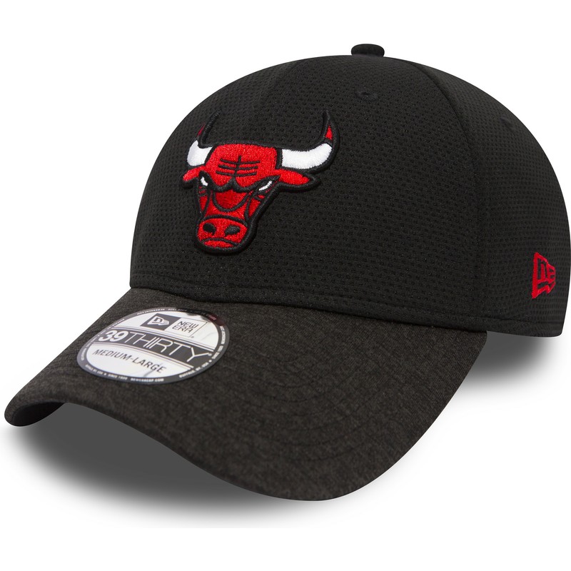 new-era-curved-brim-39thirty-shadow-tech-chicago-bulls-nba-black-fitted-cap