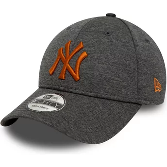 New Era Curved Brim 9FORTY Shadow Tech New York Yankees MLB Grey Adjustable Cap with Orange Logo