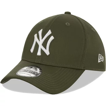 New Era Curved Brim 39THIRTY League Essential New York Yankees MLB Green Fitted Cap