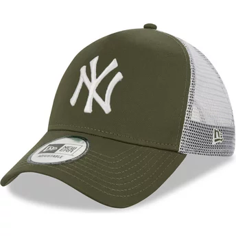 New Era 9FORTY A Frame New York Yankees MLB Green and White Trucker Hat