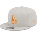 new-era-flat-brim-orange-logo-9fifty-side-patch-los-angeles-dodgers-mlb-beige-snapback-cap