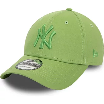 New Era Curved Brim Green Logo 9FORTY League Essential New York Yankees MLB Green Adjustable Cap
