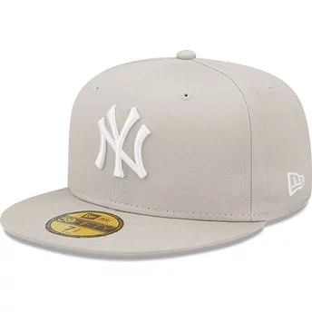 New Era Flat Brim 59FIFTY League Essential New York Yankees MLB Beige Fitted Cap