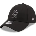 new-era-curved-brim-black-logo-9forty-pop-outline-new-york-yankees-mlb-black-adjustable-cap