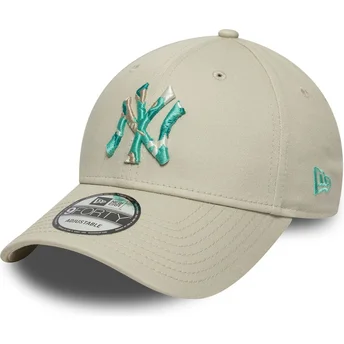 New Era Curved Brim 9FORTY Seasonal Infill New York Yankees MLB Beige Adjustable Cap
