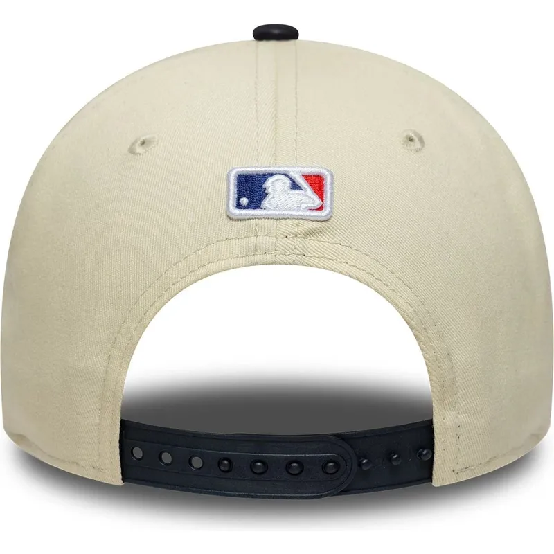 new-era-curved-brim-9forty-m-crown-new-york-yankees-mlb-beige-and-navy-blue-snapback-cap