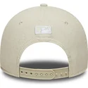 new-era-curved-brim-9forty-m-crown-linen-new-york-yankees-mlb-beige-snapback-cap