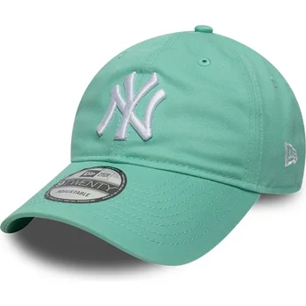 New Era Curved Brim 9TWENTY League Essential New York Yankees MLB Light Green Adjustable Cap