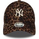 new-era-curved-brim-women-9forty-leopard-cosy-new-york-yankees-mlb-leopard-adjustable-cap