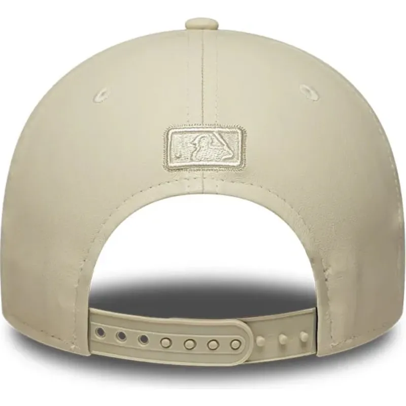 new-era-curved-brim-women-9forty-m-crown-pu-diamante-los-angeles-dodgers-mlb-beige-snapback-cap-with-beige-logo