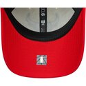 new-era-curved-brim-9forty-colour-block-chicago-bulls-nba-beige-and-red-adjustable-cap
