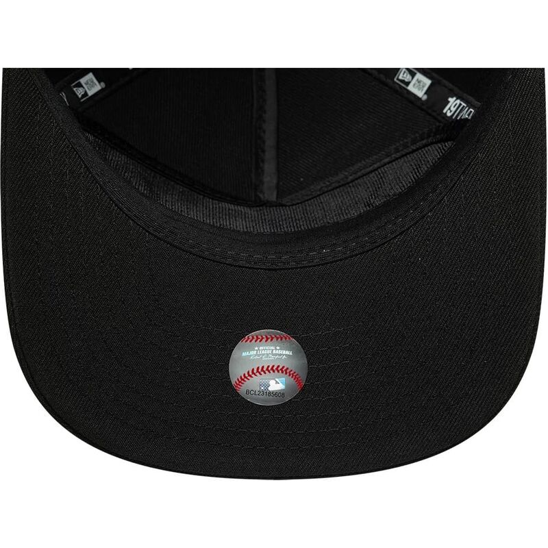 new-era-curved-brim-19twenty-graphic-new-york-yankees-mlb-black-snapback-cap new-era-curved-brim-19twenty-graphic-new-york-yankees-mlb-black-snapback-cap