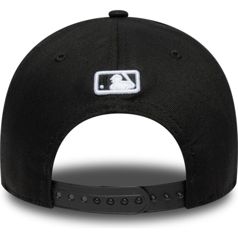 new-era-curved-brim-9forty-m-crown-new-york-yankees-mlb-black-snapback-cap