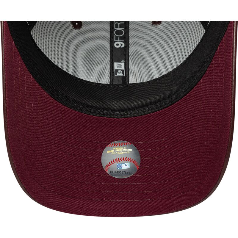 new-era-curved-brim-women-9forty-m-crown-pu-diamante-new-york-yankees-mlb-brown-snapback-cap