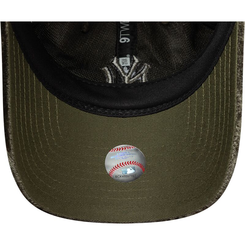 new-era-curved-brim-women-green-logo-9twenty-velour-new-york-yankees-mlb-green-adjustable-cap