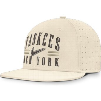 Nike Flat Brim Dri-Fit True Structured Aero Bill New York Yankees MLB Beige Fitted Cap