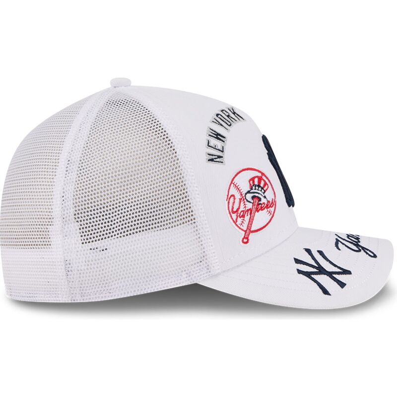 new-era-9forty-m-crown-a-frame-all-over-new-york-yankees-mlb-white-trucker-hat
