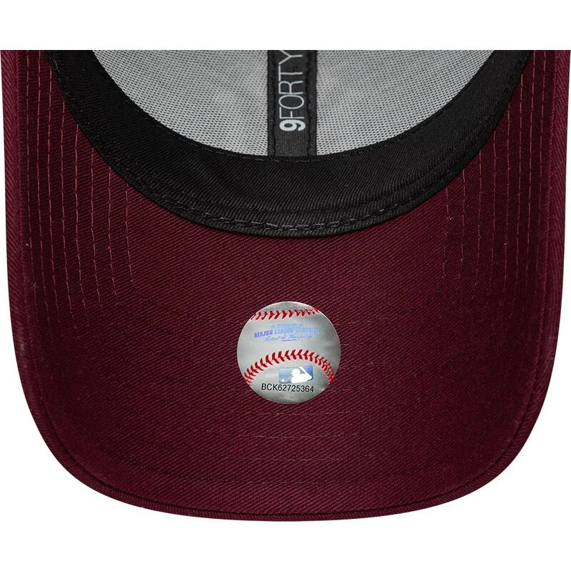 new-era-curved-brim-women-pink-logo-9forty-metallic-logo-new-york-yankees-mlb-red-adjustable-cap