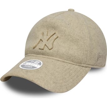 New Era Curved Brim 9TWENTY A Frame Melton Luxe New York Yankees MLB Beige Adjustable Cap with Beige Logo