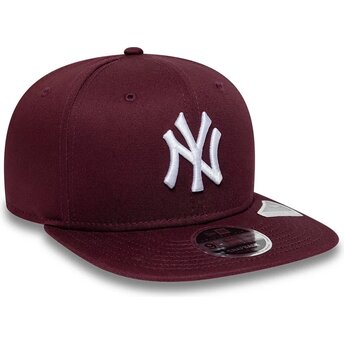 New Era Flat Brim 9FIFTY Original Fit League Essential New York Yankees MLB Maroon Snapback Cap