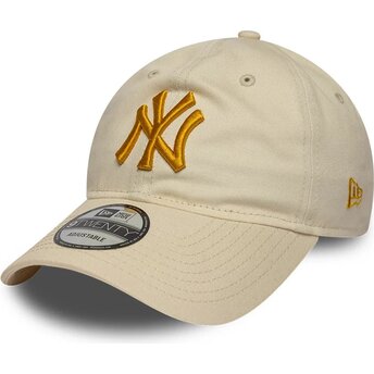 New Era Curved Brim Golden Logo 9TWENTY League Essential New York Yankees MLB Beige Adjustable Cap