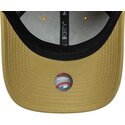 new-era-curved-brim-9forty-league-essential-new-york-yankees-mlb-khaki-adjustable-cap